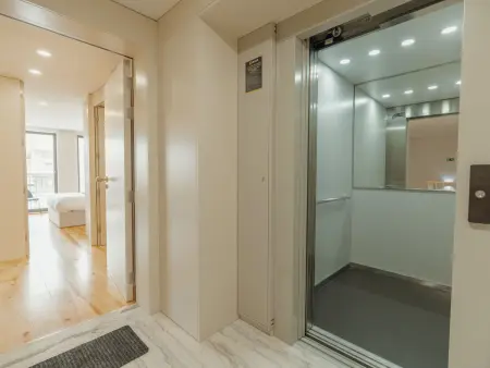 Duplex 85 m² avec ascenseur à Porto : photo 19