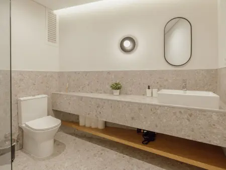 Studio 45 m² lumineux à Porto, 3e étage : photo 6
