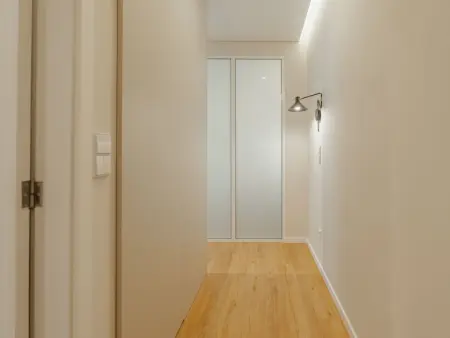 Studio 45 m² lumineux à Porto, 3e étage : photo 11