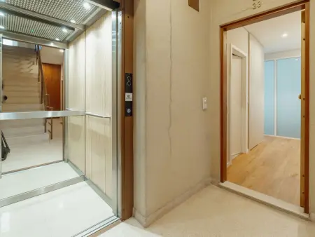 Studio 45 m² lumineux à Porto, 3e étage : photo 13