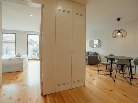 Appartement 2 pièces Porto avec séjour aménagé pour 4 : photo 8