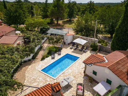 Villa Dominique, maison 4 chambres avec piscine chauffée : photo 20