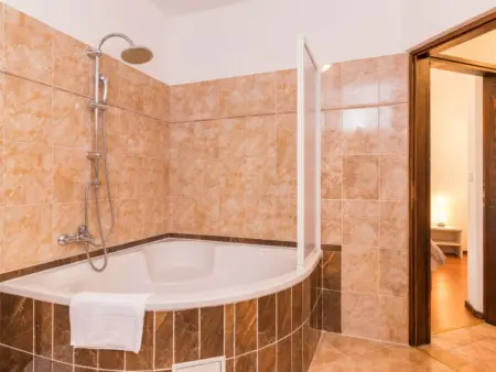Villa Dominique, maison 4 chambres avec piscine chauffée : photo 29