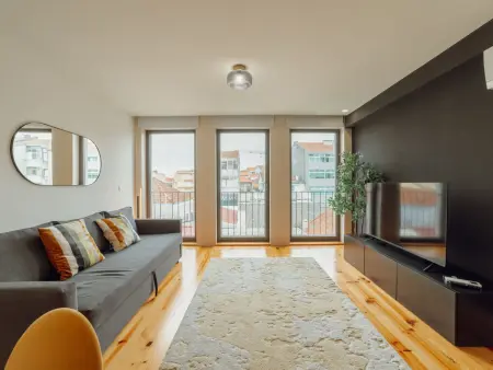 Appartement 2 pièces Porto, séjour avec lit gigogne : photo 3