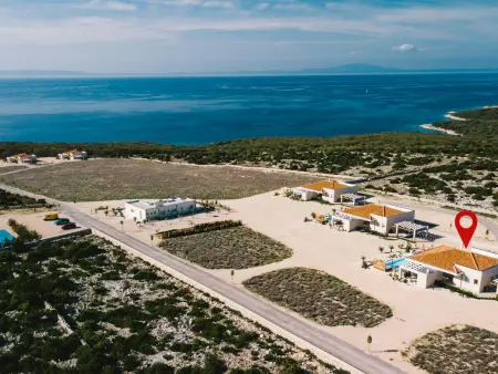 Villa 5* vue mer avec piscine chauffée à Novalja : photo 2