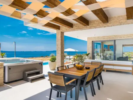 Location villa à Novalja, 5* Luxury Seaview Villa Plant 2 with pool