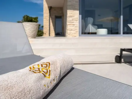 Villa 5* vue mer avec piscine chauffée à Novalja : photo 8
