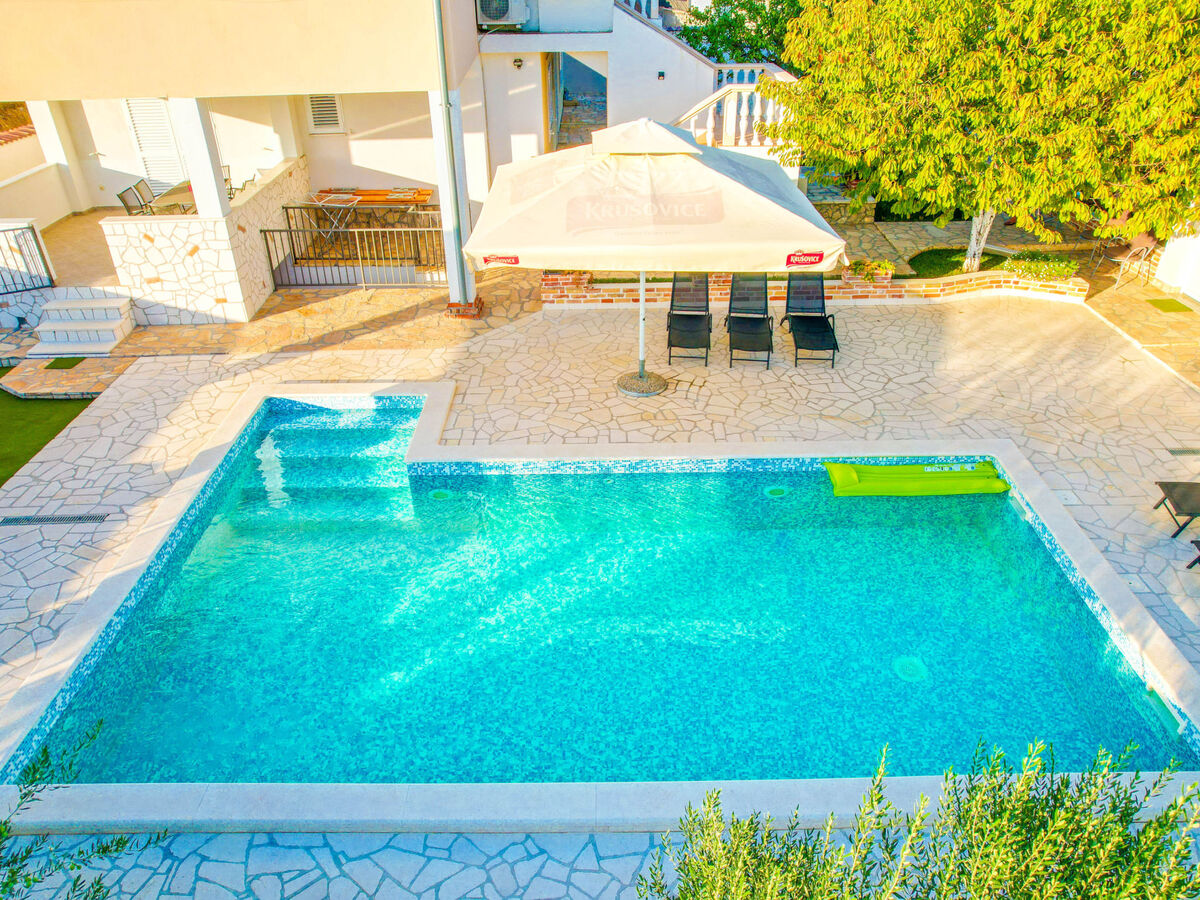 Holiday Home Dinko with pool – Maison 5 chambres - Photo 7