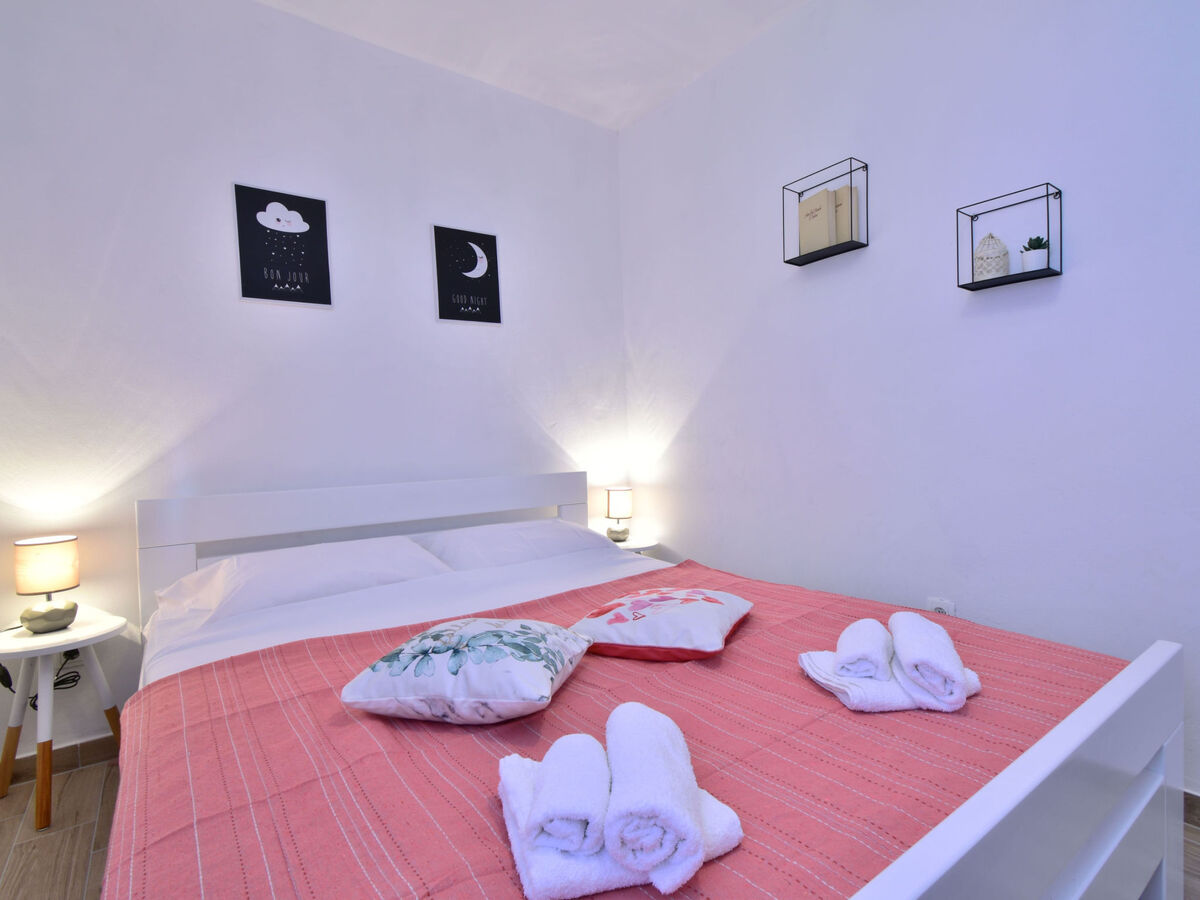 Holiday Home Dinko with pool – Maison 5 chambres - Photo 25