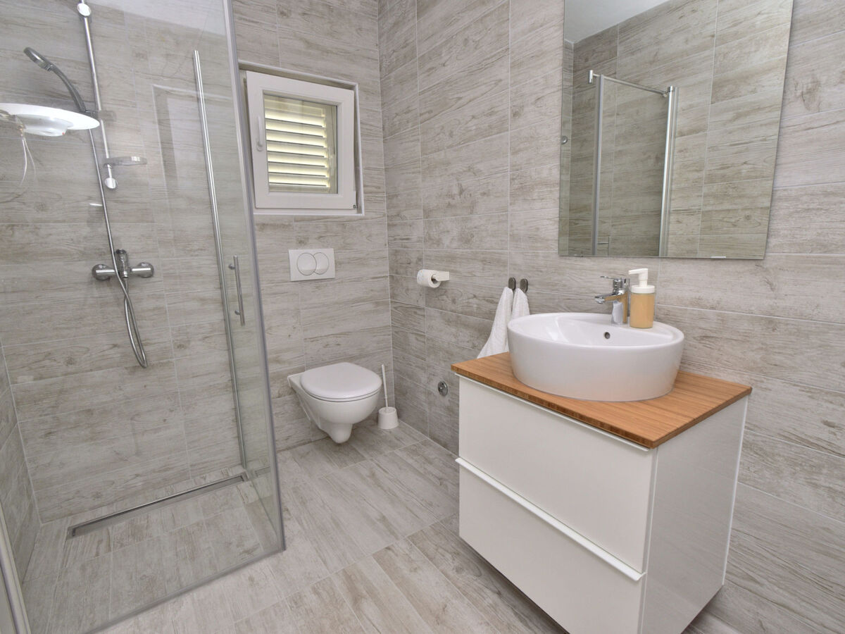 Holiday Home Dinko with pool – Maison 5 chambres - Photo 30