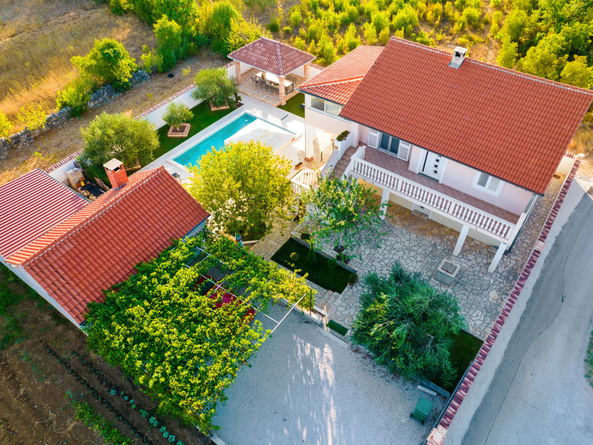 Holiday Home Dinko with pool – Maison 5 chambres - Photo 55