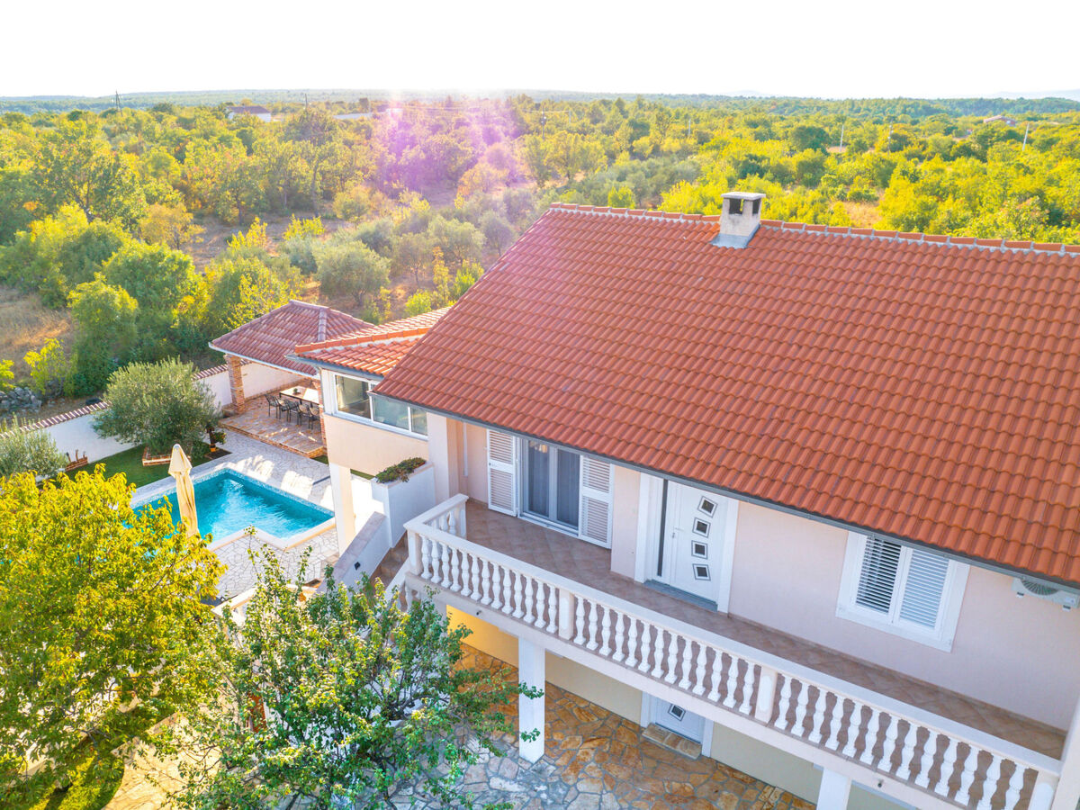 Holiday Home Dinko with pool – Maison 5 chambres - Photo 56
