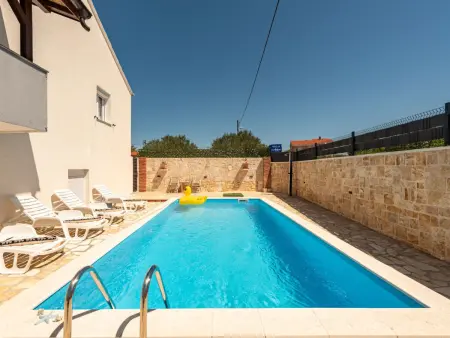 Villa Ariane avec piscine privée, Policnik : photo 9