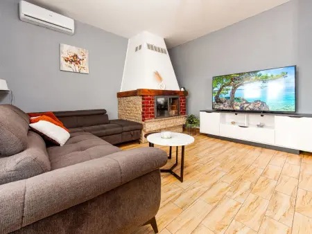 Villa Ariane avec piscine privée, Policnik : photo 30