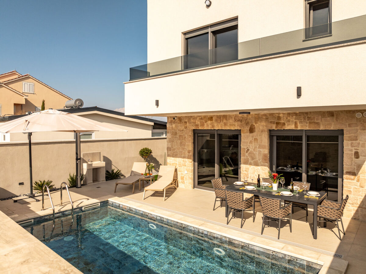 Villa Mar à Privlaka avec piscine privée et sauna - Photo 8