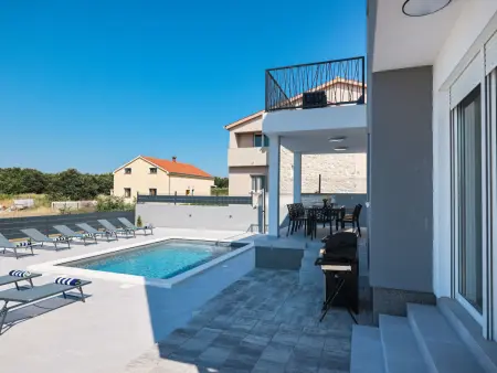 Villa IviCasa avec piscine privée à Murvica : photo 11