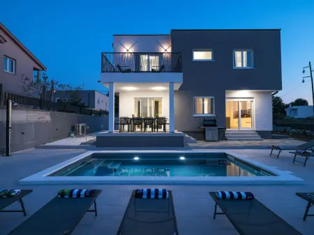 Villa IviCasa avec piscine privée à Murvica : photo 18