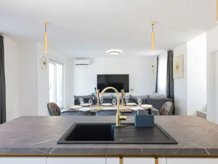 Villa IviCasa avec piscine privée à Murvica : photo 37