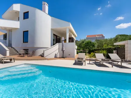 Seaview Villa Tia avec piscine privée à Zadar : photo 4