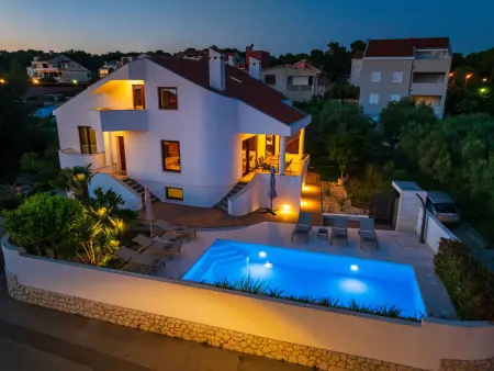 Seaview Villa Tia avec piscine privée à Zadar : photo 11