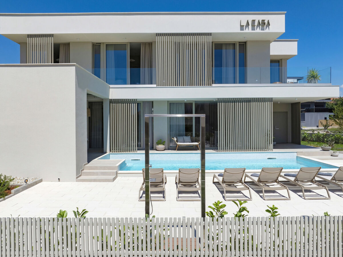Villa La Casa - Piscine chauffée et spa à Bibinje - Photo 20