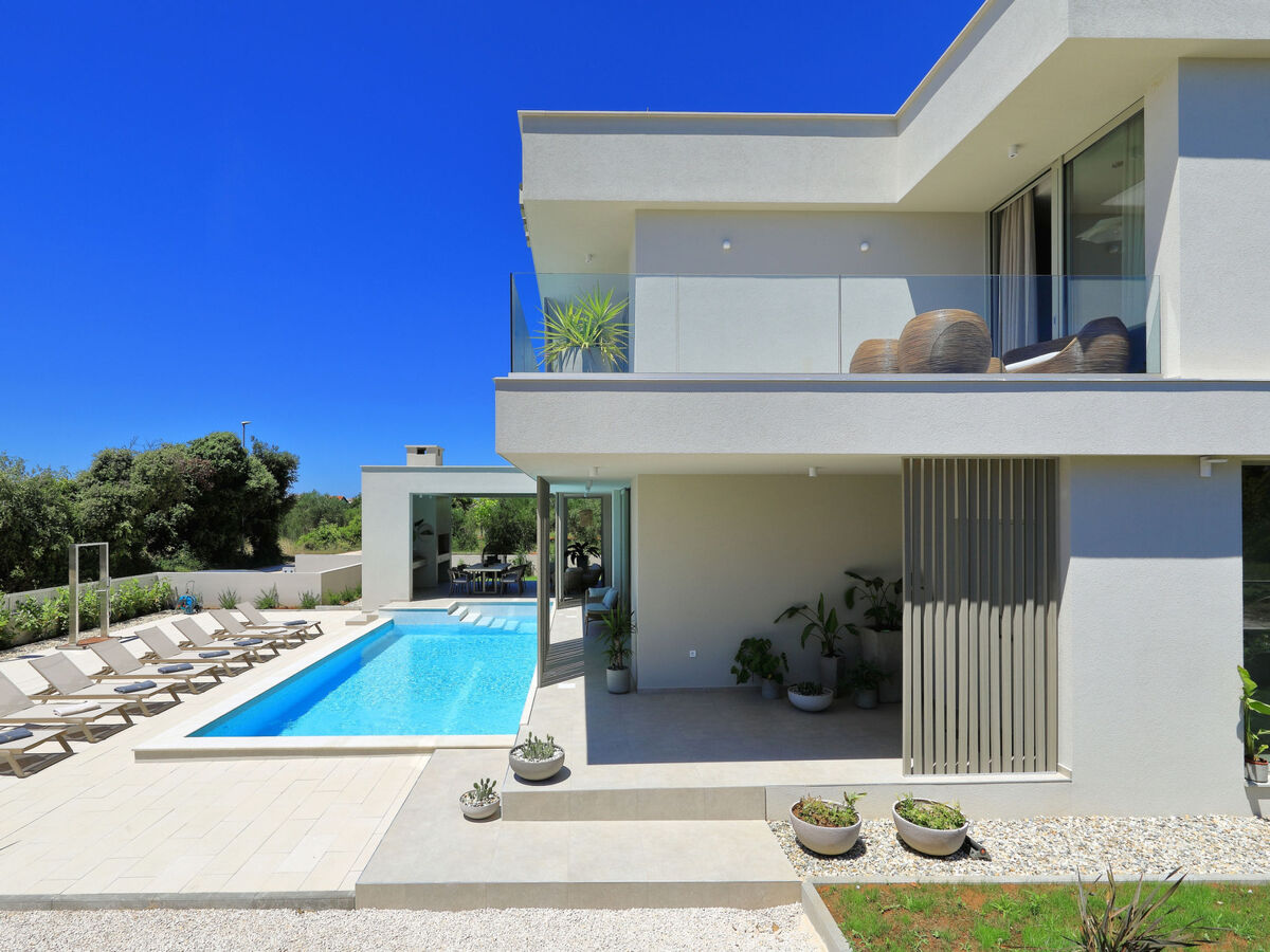 Villa La Casa - Piscine chauffée et spa à Bibinje - Photo 24