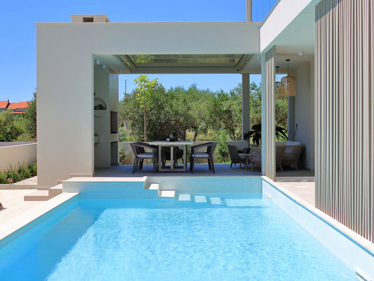 Villa La Casa - Piscine chauffée et spa à Bibinje - Photo 26