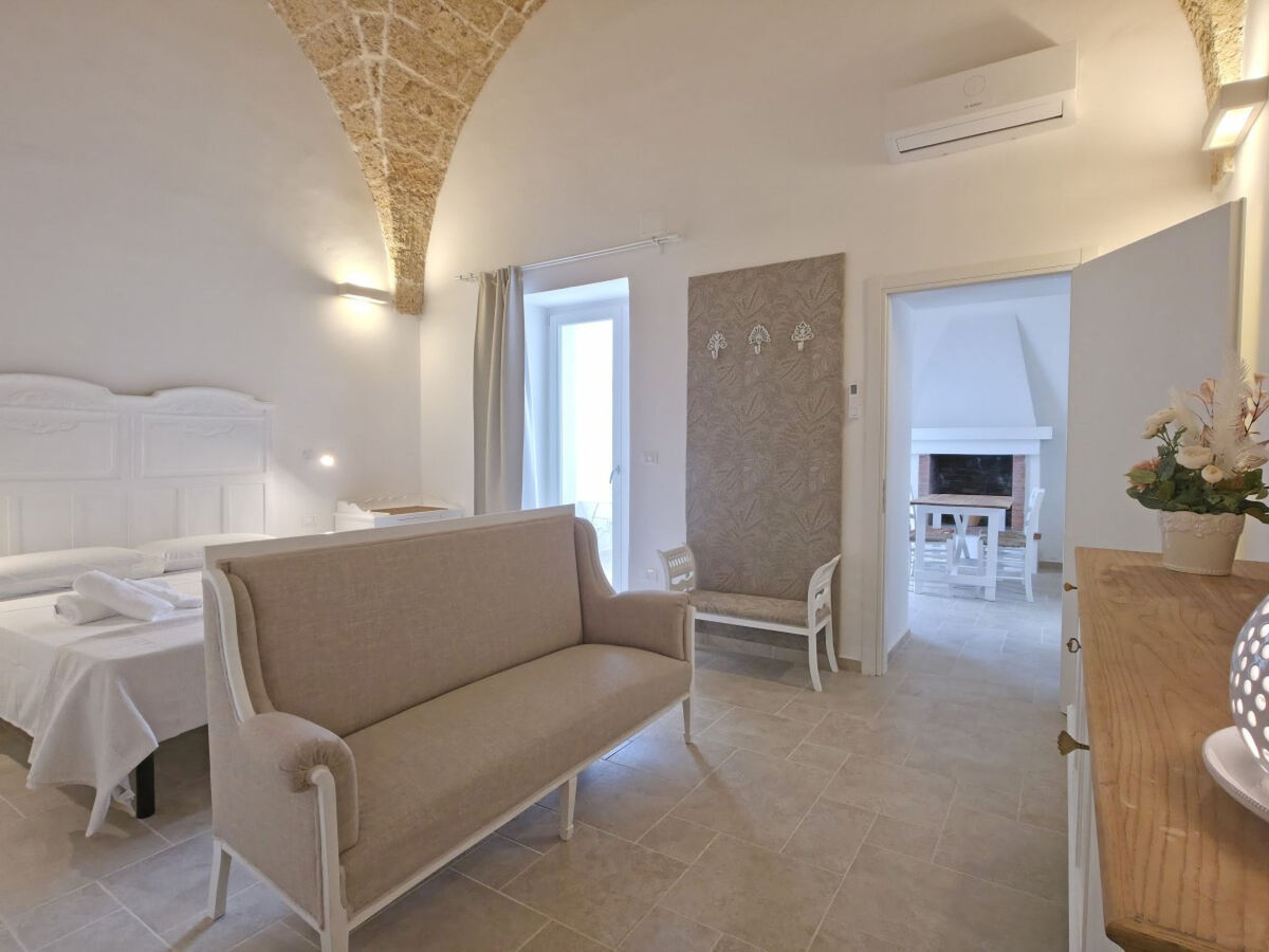 Villa DimorÈ, 3 chambres avec terrasse 80 m² à Casarano - Photo 1