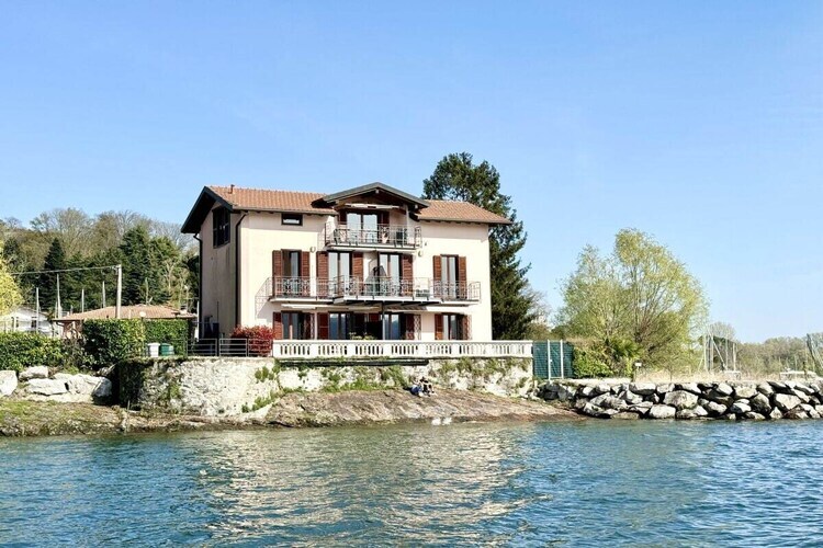 Maison lac Majeur avec vue sur les îles Borromées - Photo 2