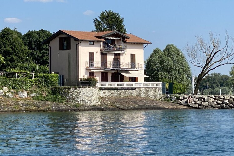 Maison lac Majeur avec vue sur les îles Borromées - Photo 9