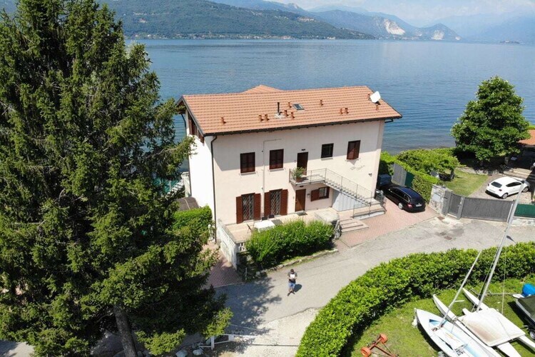 Maison lac Majeur avec vue sur les îles Borromées - Photo 11