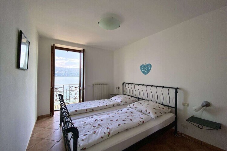 Maison lac Majeur avec vue sur les îles Borromées - Photo 13