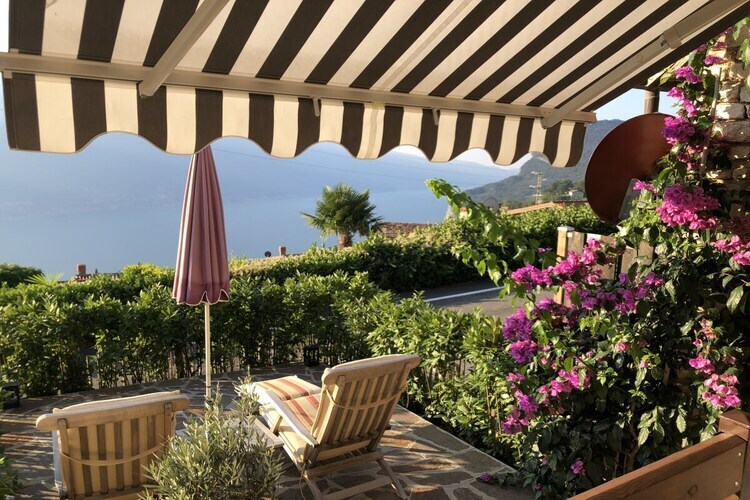 Maison lac de Garde avec terrasses et poêle en faïence - Photo 1