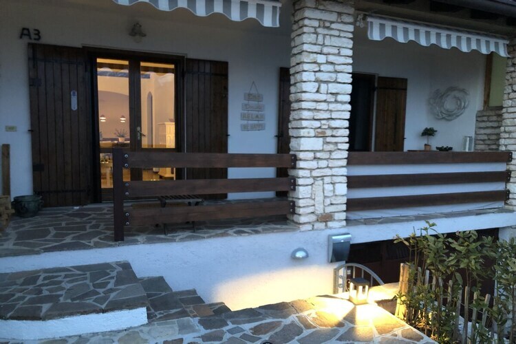 Maison lac de Garde avec terrasses et poêle en faïence - Photo 4