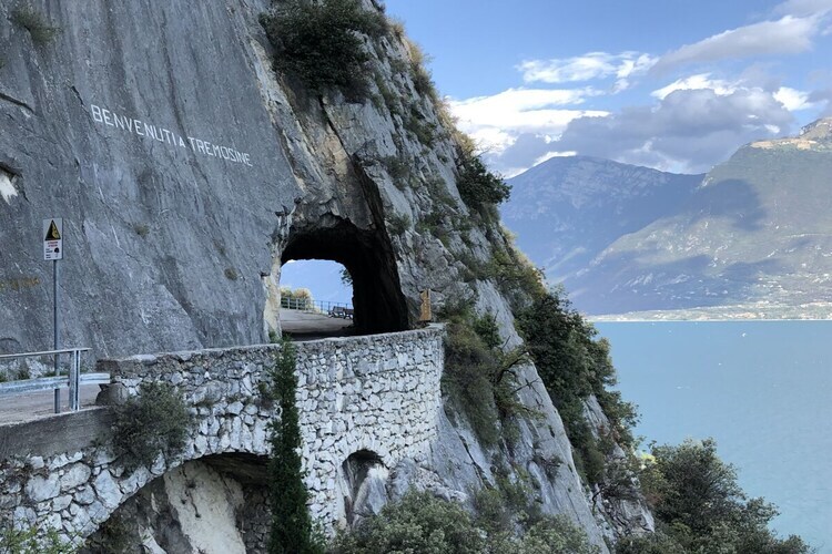 Maison lac de Garde avec terrasses et poêle en faïence - Photo 16