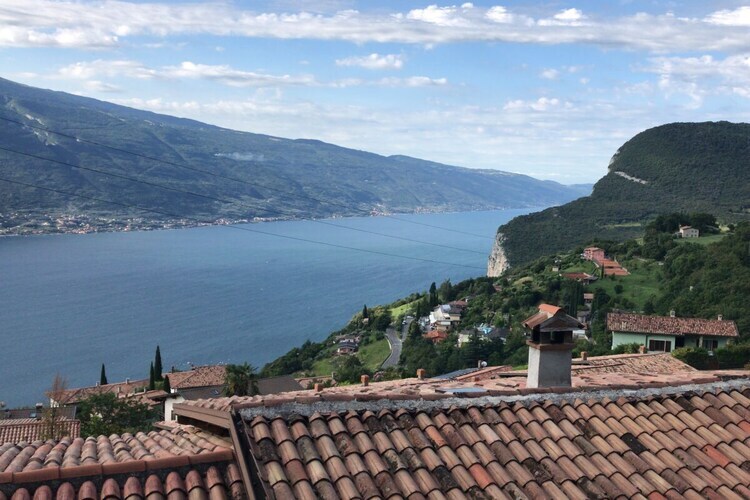 Maison lac de Garde avec terrasses et poêle en faïence - Photo 18