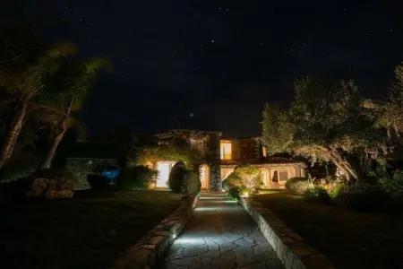 Villa Bougainvillea à Castiadas, 4 chambres piscine : photo 18