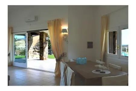 Villa avec piscine en cœur et vue sur la lagune, Chia : photo 19