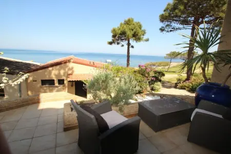 Location maison à Lumio, Maison de vacances à Lumio avec piscine