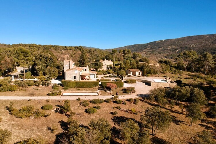 Gîte 5 chambres avec piscine entre Lacoste et Ménerbes - Photo 4