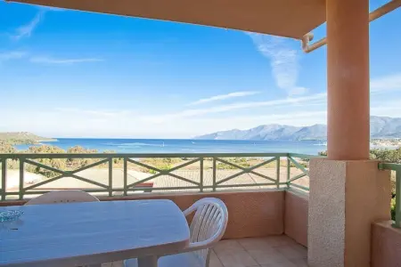 T2 avec vue golfe et piscine à Saint-Florent : photo 10