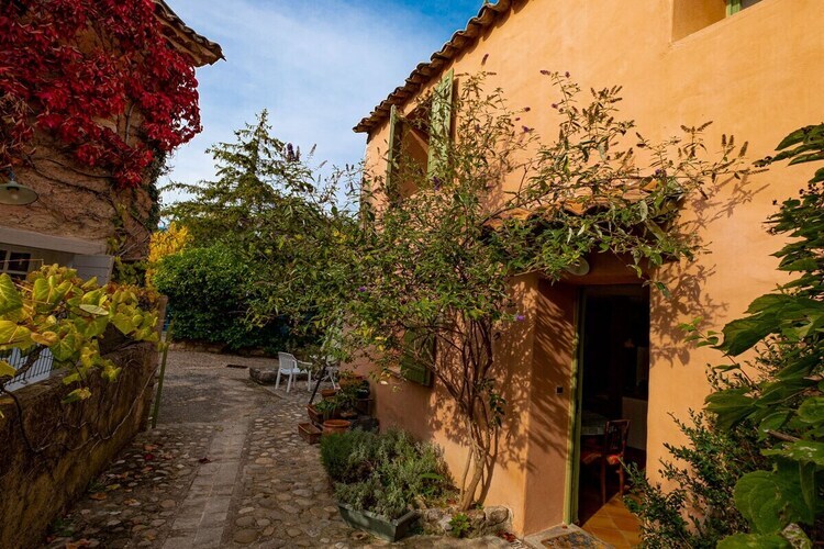 Maison 3 pers. à Gargas avec terrasse et jardin - Photo 2