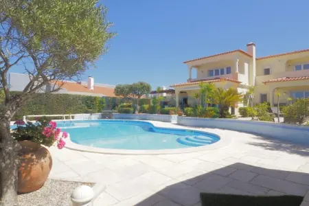 Villa Infinity – 10 chambres, piscine d'eau salée à Óbidos : photo 5