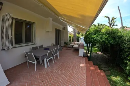 Villa Casa Marchese, 150 m de la plage à Tirrenia : photo 6