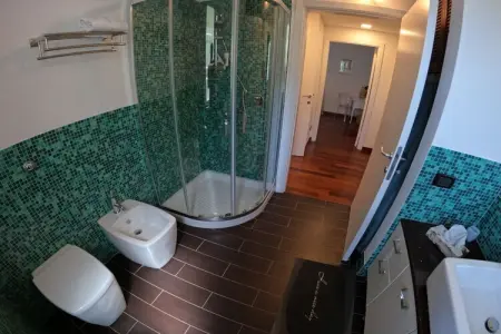 Villa Casa Marchese, 150 m de la plage à Tirrenia : photo 17