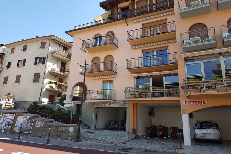 Casa Adua : appartement avec vue sur le port de Brenzone - Photo 3