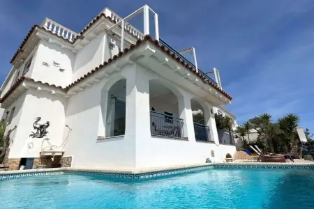 Maison avec piscine et vue baie de Roses, 3 chambres : photo 1