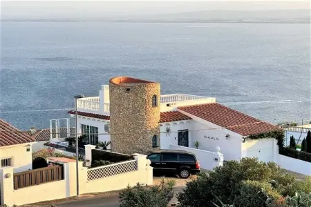 Maison avec piscine et vue baie de Roses, 3 chambres : photo 12