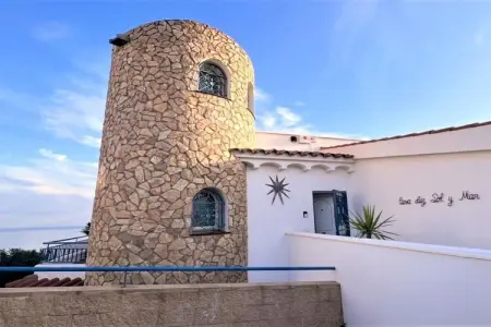 Maison avec piscine et vue baie de Roses, 3 chambres : photo 13