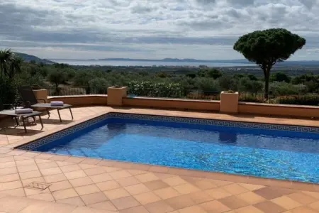 Maison Palau-Saverdera, piscine d'eau salée et vue mer